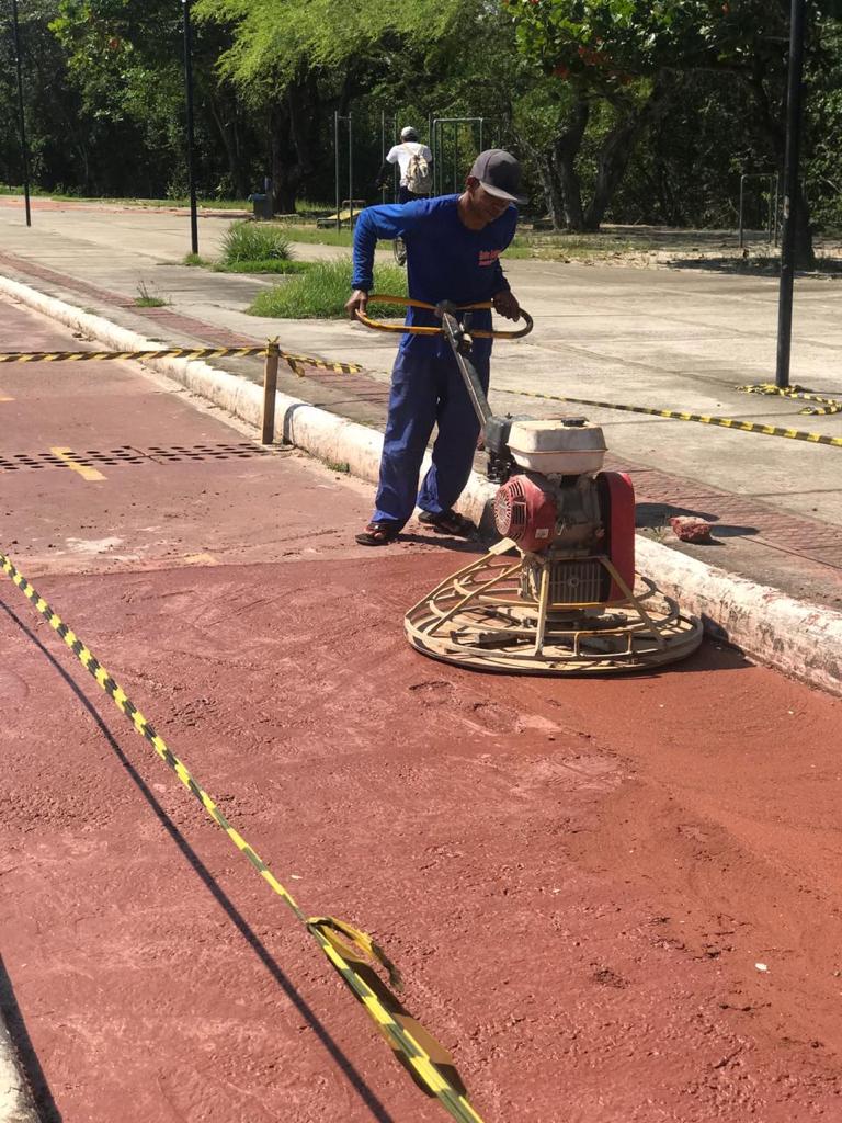 Recuperação da ciclovia da Beira Mar segue em ritmo acelerado - SMTT Aracaju